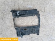 Кронштейн фар правый