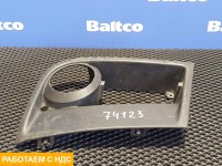 Рамка противотуманной фары правая