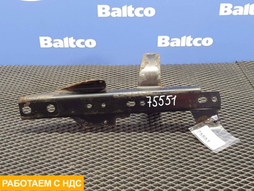 Кронштейн бачка гидроусилителя