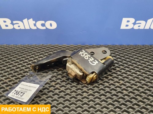 Кронштейн радиатора